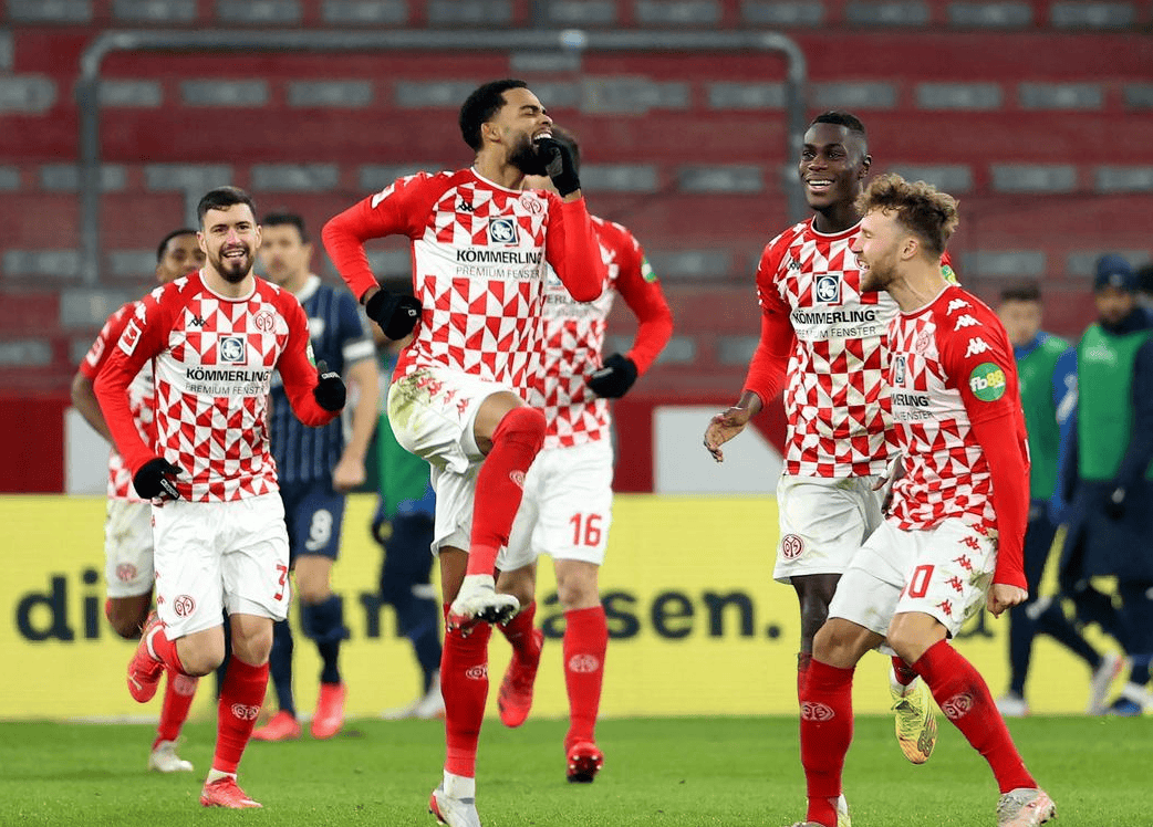 爱游戏APP下载-门兴格拉德巴赫200001赛季