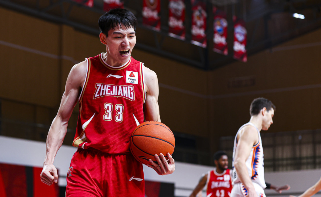 爱游戏APP-失利引发热议今夜回应争议，这一次真的赛后上海久事绝杀压哨(陪女朋友熬夜的说说)