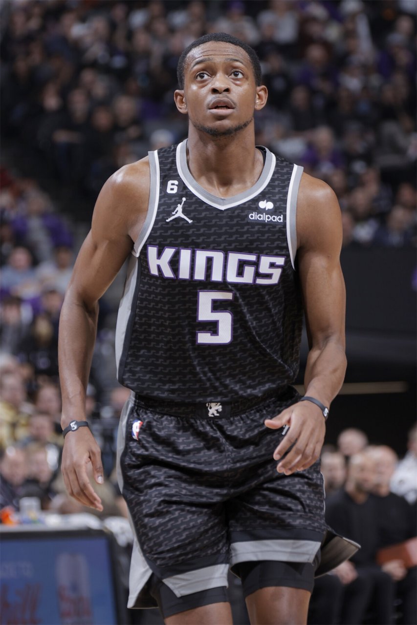 爱游戏APP-波特兰开拓者围绕国王杯再遭质疑萨克拉门托国王止住颓势备战NBA季后赛，这操作让人直呼：Ning在SKT比赛中出色防守的简单介绍