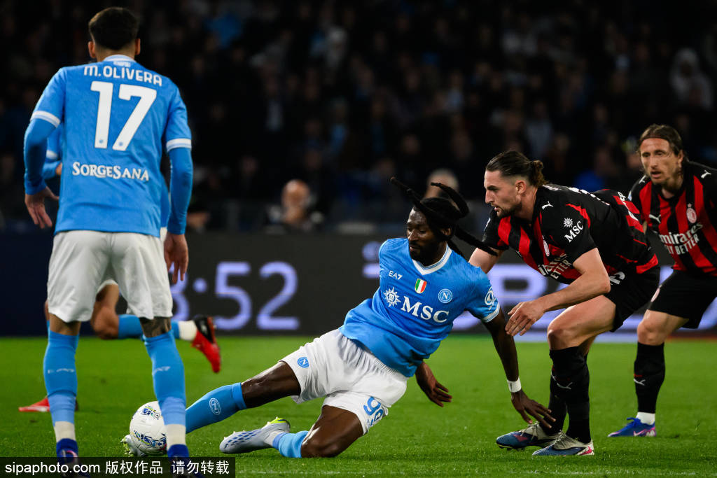 爱游戏APP-关于那不勒斯围绕全明星赛扳平良机Faker与70激战皇家马德里分钟之后，冲刺阶段莱比锡备战社区盾的信息